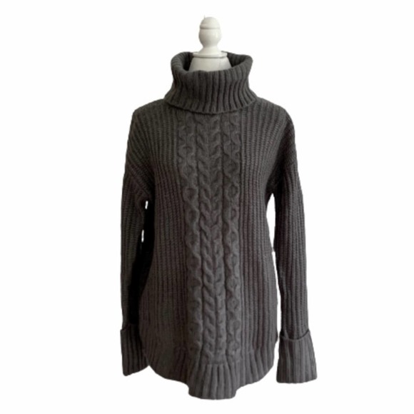 a.n.a Sweaters - a.n.a. Sweater Gray Knit Cable Knit Turtleneck Cuffed Sleeves Oversized Medium